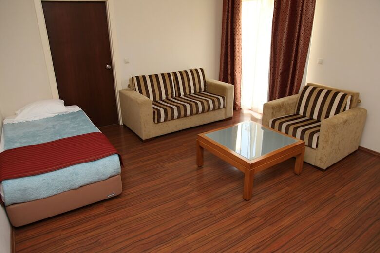 Hotel Queen's Park Le Jardin - All Inclusive