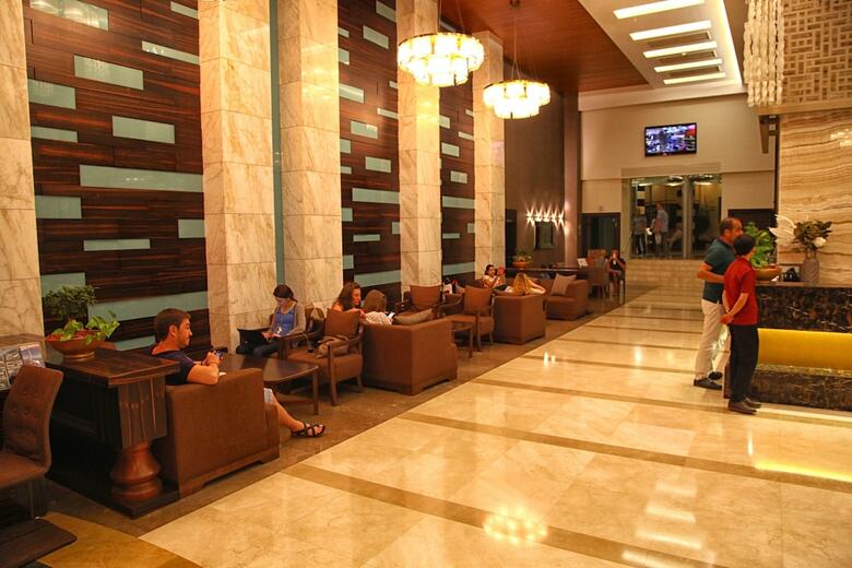 Hotel Queen's Park Le Jardin - All Inclusive