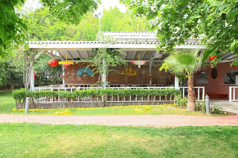 Hotel Queen's Park Le Jardin - All Inclusive