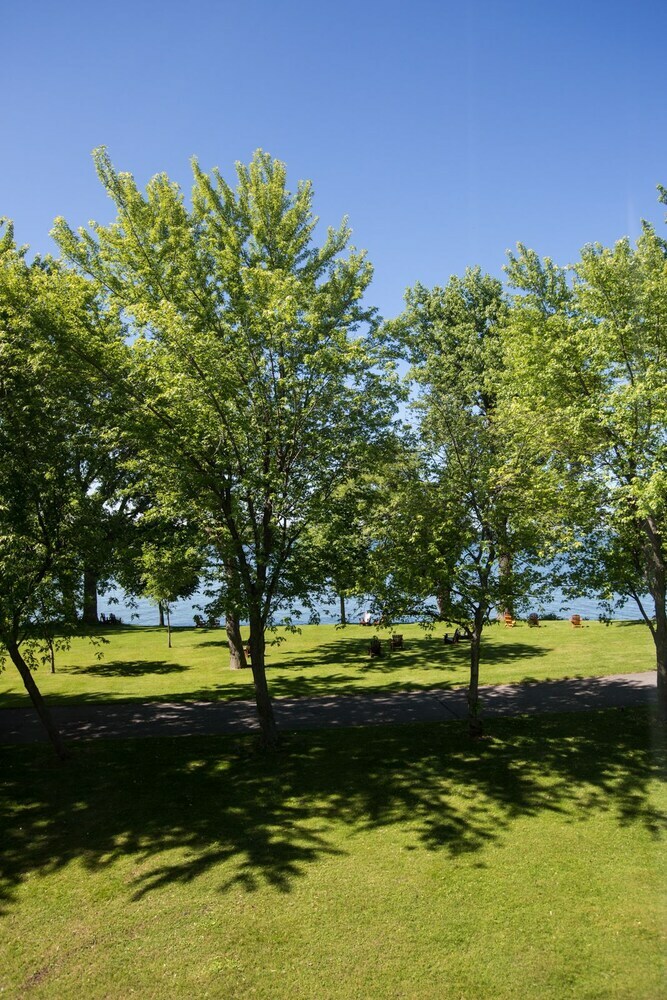 Hotel Manoir D'youville