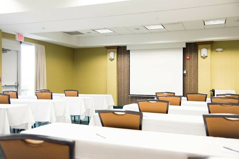 Hotel Springhill Suites By Marriott Chicago Naperville/warrenville