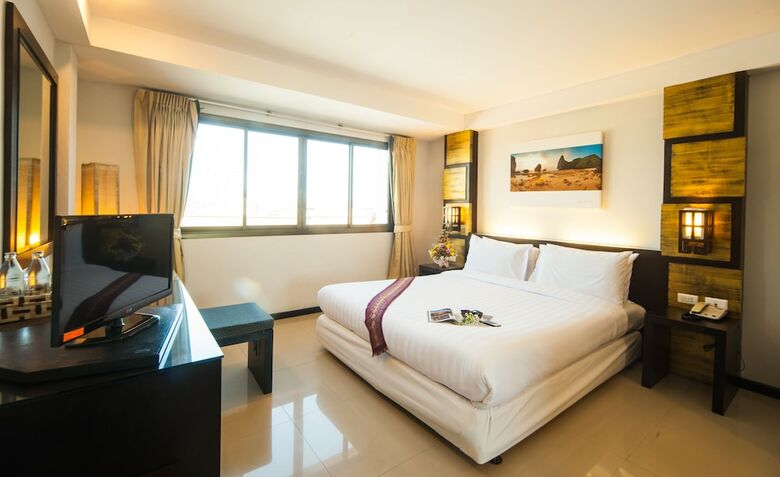 Hotel Crystal Inn Phuket