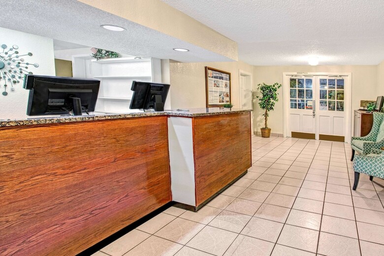 Motel Super 8 By Wyndham Kissimmee