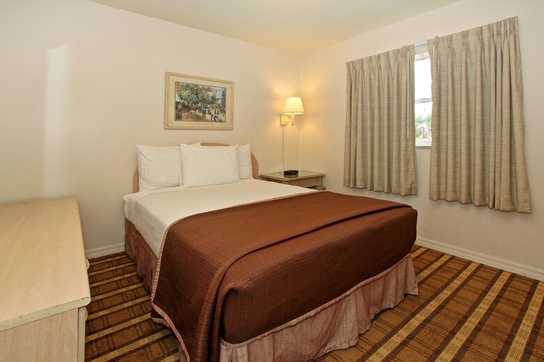 Motel Super 8 By Wyndham Kissimmee