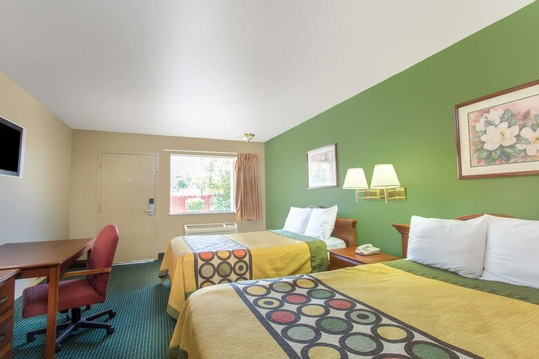 Motel Super 8 By Wyndham Durham/university Area Nc
