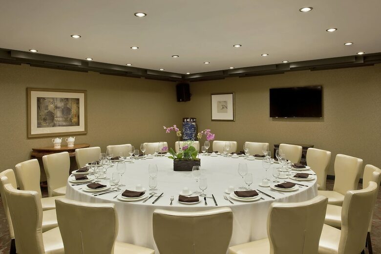 Sheraton Laguardia East Hotel