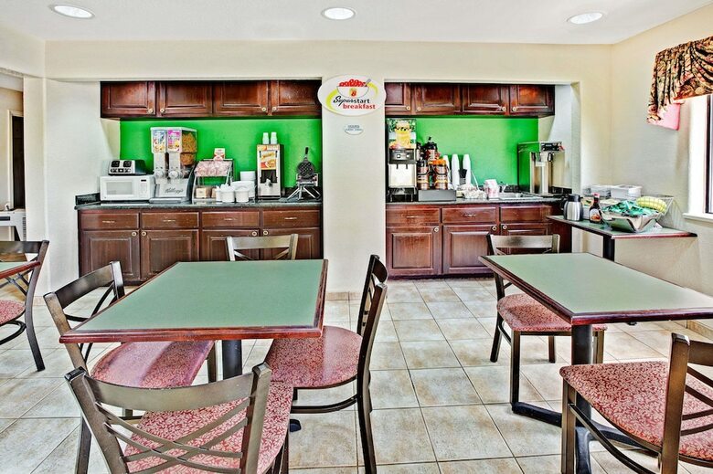 Motel Super 8 By Wyndham Baytown