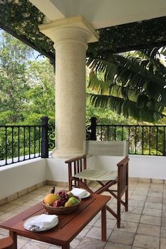 Hotel Casa Colonial Beach & Spa