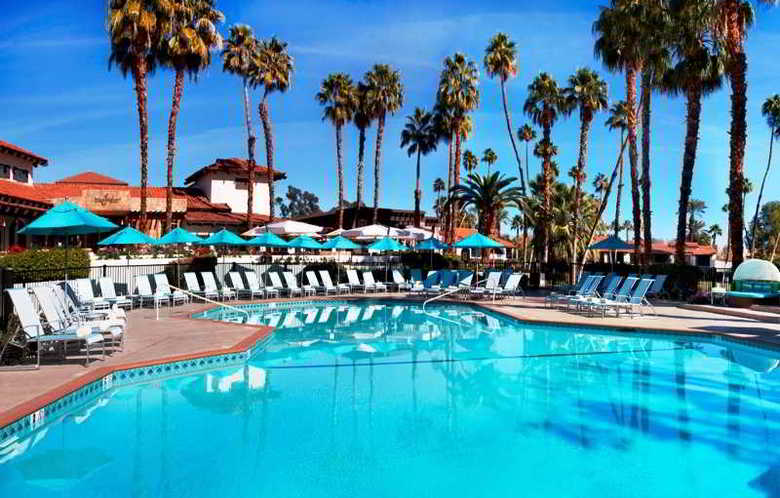Hotel Rancho Las Palmas Resort & Spa