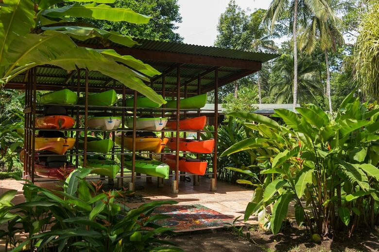 Hotel Laguna Lodge