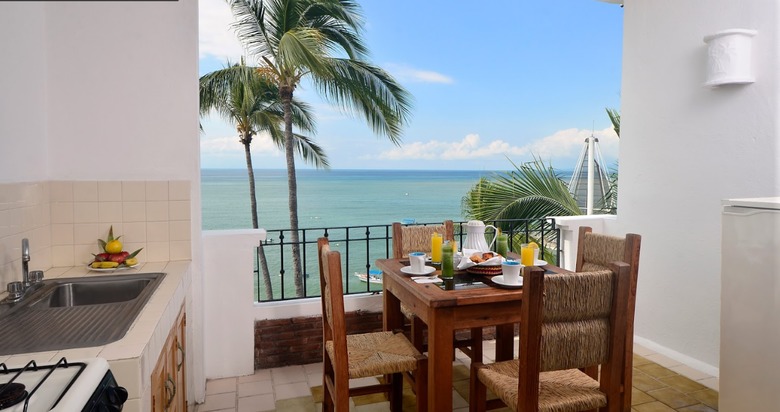 Emperador Vallarta Beachfront Hotel And Suites