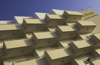 Iris Beach Hotel