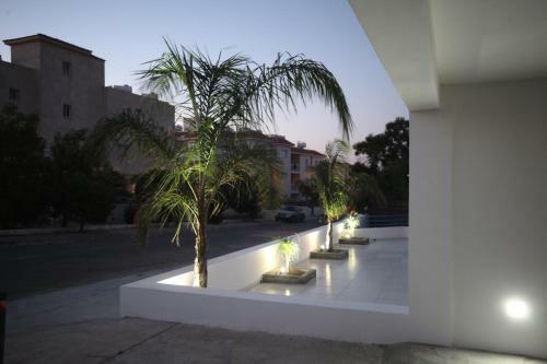 Aphentrika Apartments