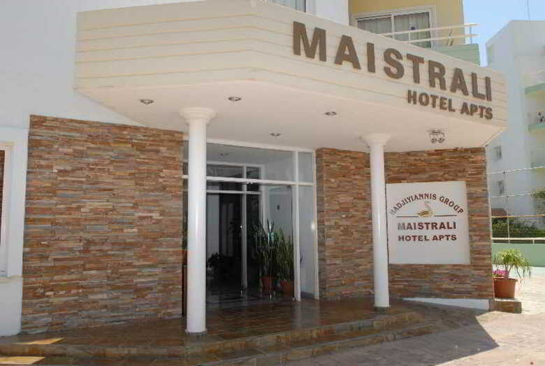 Maistrali Hotel Apartments & Bungalows