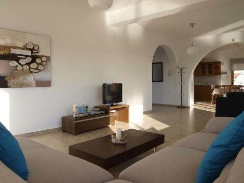 Mariandy Villa 1