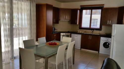 Fotini Villa