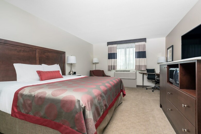 Hotel Ramada By Wyndham Minneapolis Golden Valley