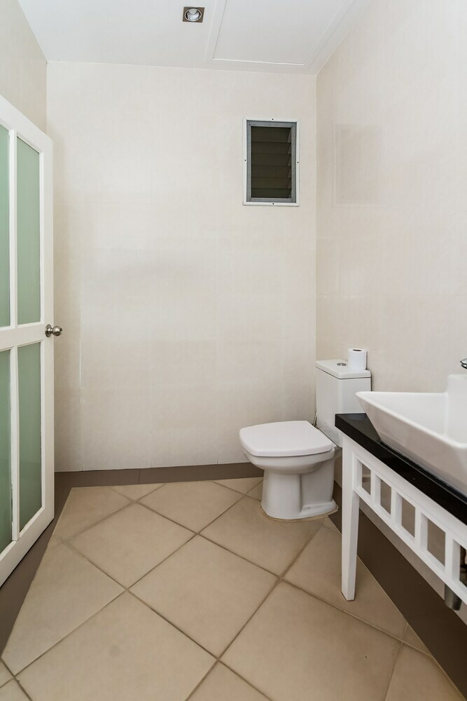 Hotel Oyo 301 Sivana Place