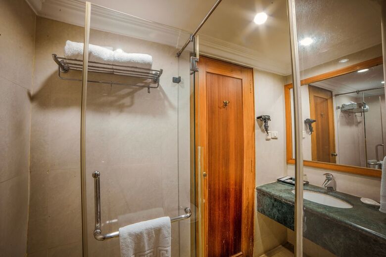 Hotel Raj Park Chennai