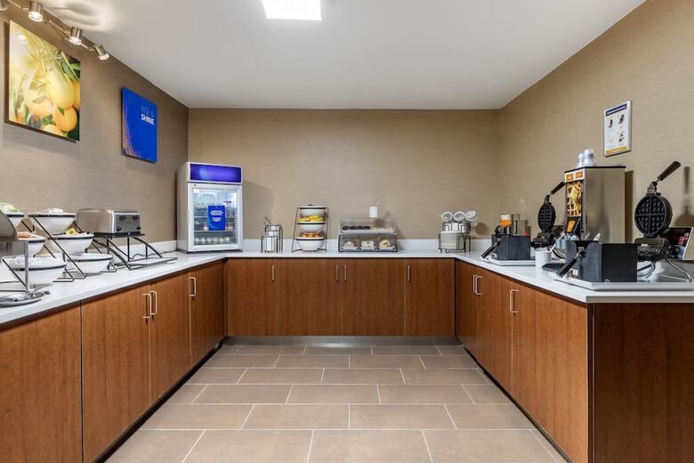 Hotel Comfort Inn University