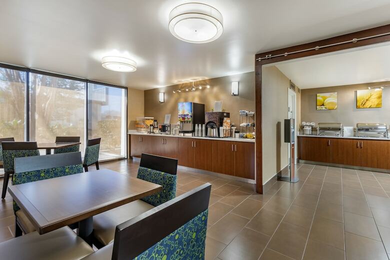 Hotel Comfort Inn University