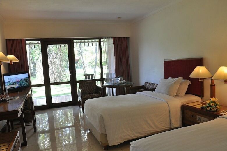 Hotel Inna Grand Bali Beach