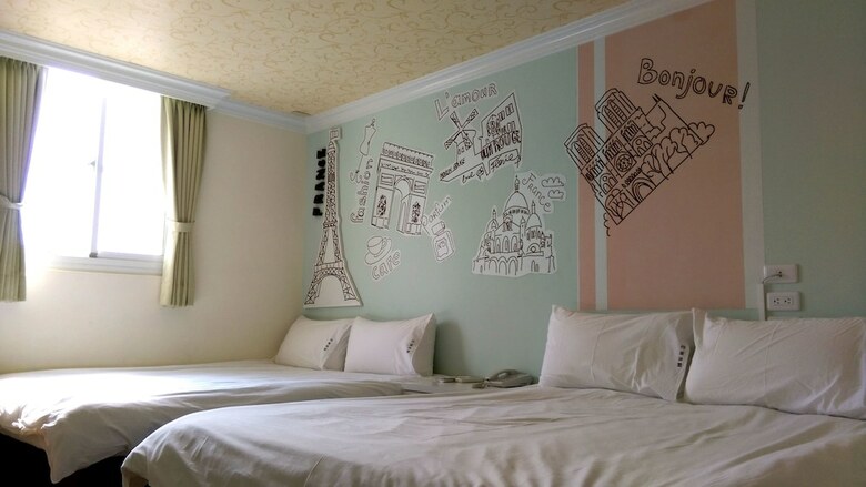 Hostal Easy Inn International Hostel