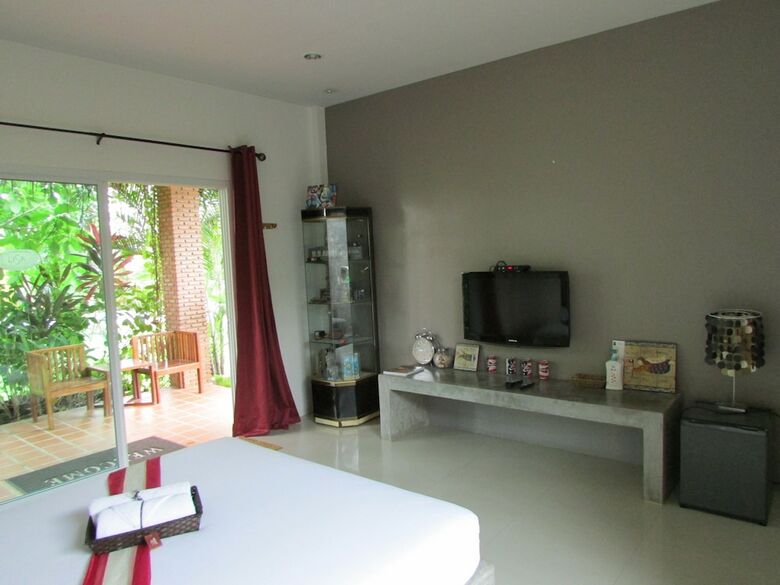 Hotel The Park Drive-thru Check-in Resort