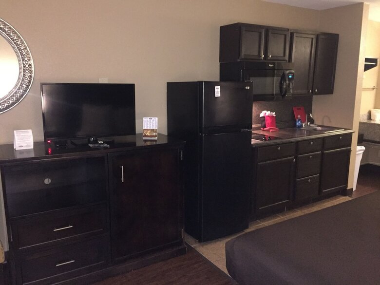 Suburban Extended Stay Hotel North Charleston I-526