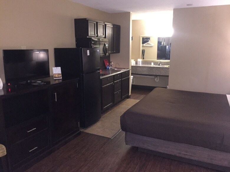 Suburban Extended Stay Hotel North Charleston I-526
