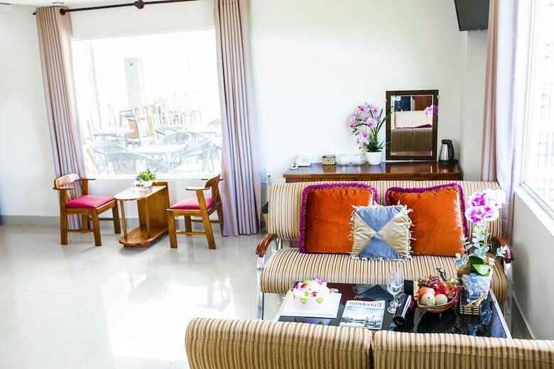 Hotel Suite de Ville Da Nang Beach