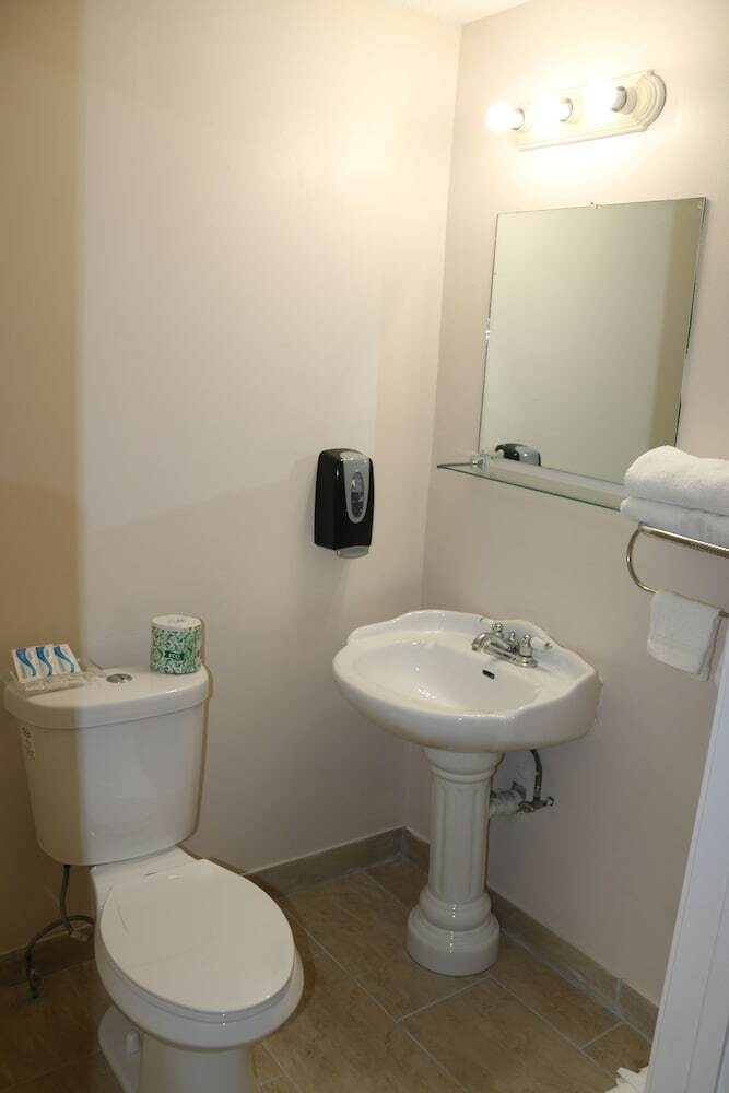Motel Budget Host Inn Niagara Falls