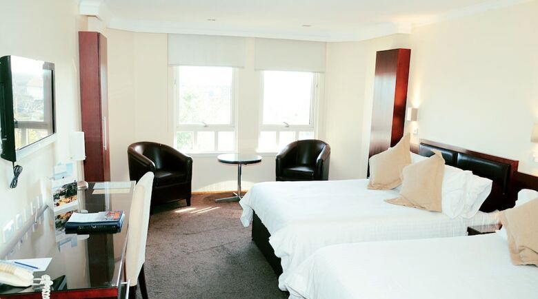 Glynhill Hotel And Leisure Club