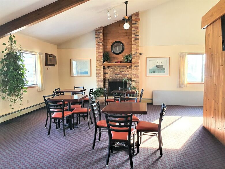 Hotel Amerivu Inn & Suites-avon