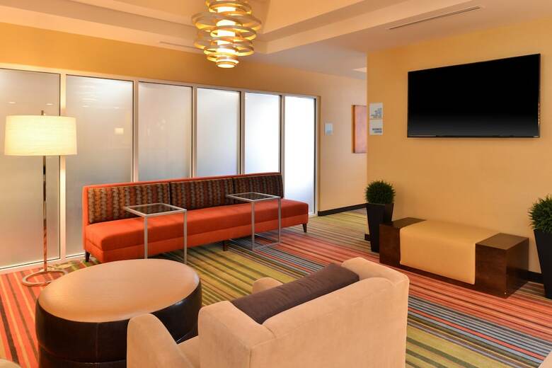Hotel Holiday Inn Express & Suites Ironton