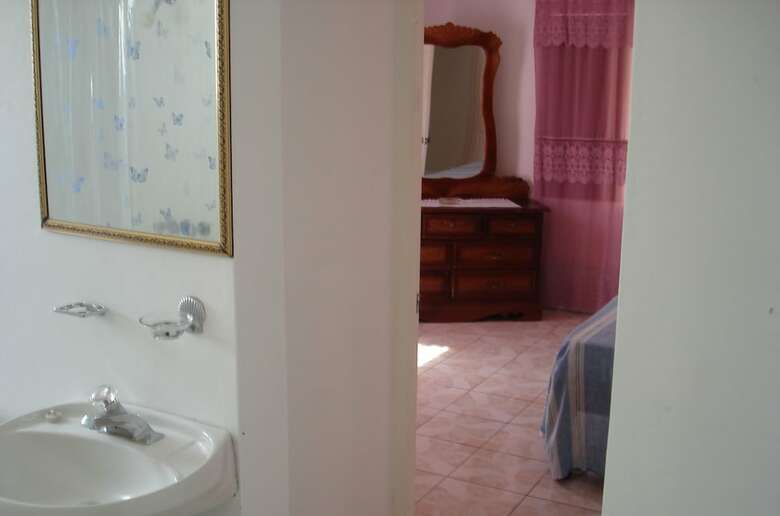 Hotel Treasure Bay Guesthouse