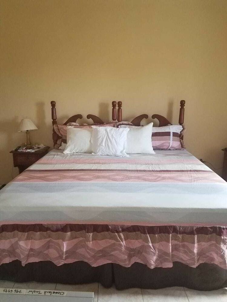Hotel Treasure Bay Guesthouse