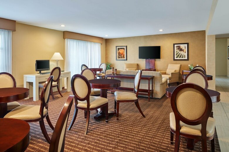 Sheraton Tucson Hotel And Suites