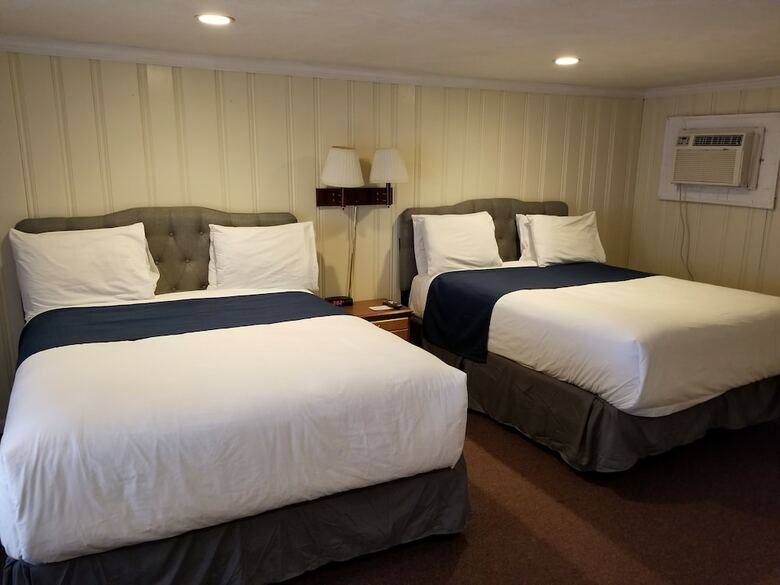 The Tides Motel