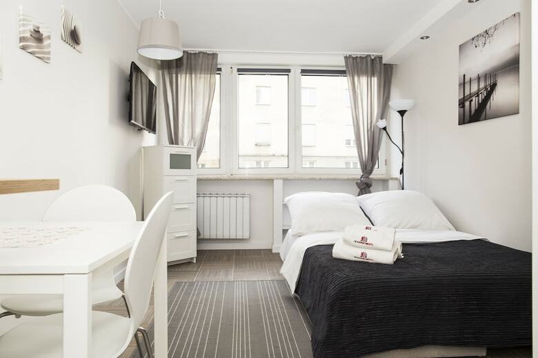 Aparthotel Hosapartments City Center