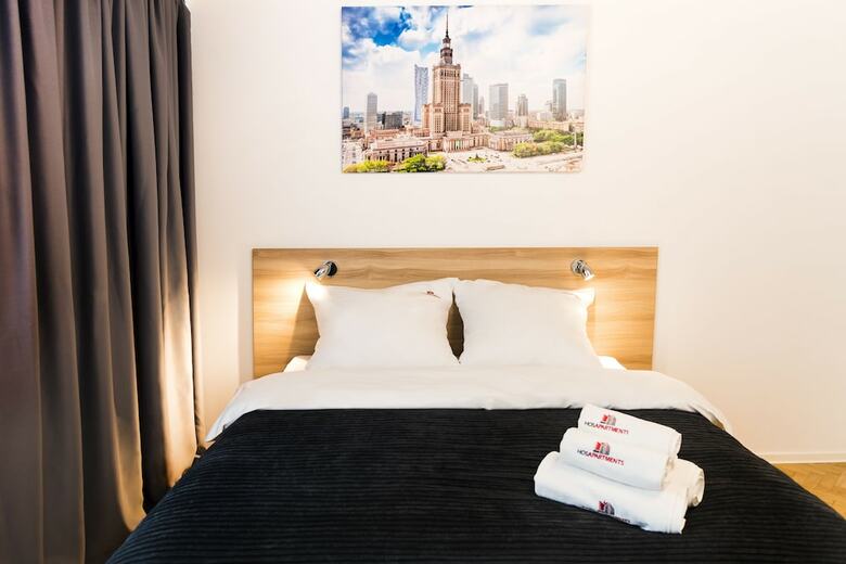 Aparthotel Hosapartments City Center
