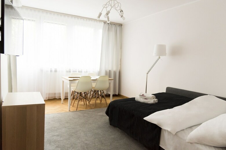 Aparthotel Hosapartments City Center