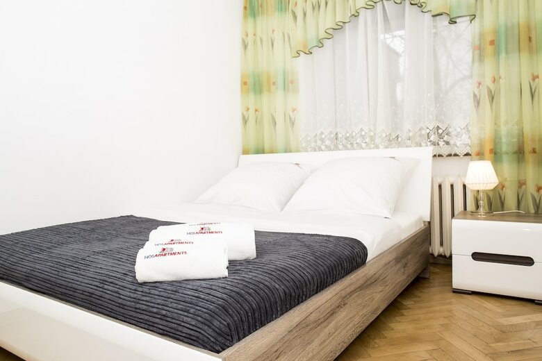Aparthotel Hosapartments City Center