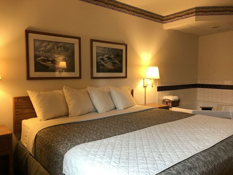 Hotel Fairbridge Inn & Suites In Thorp, Wi