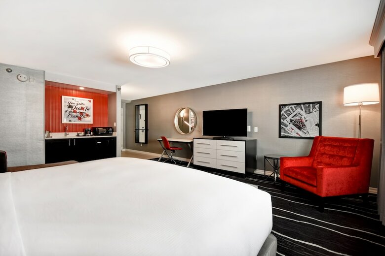 Hotel Doubletree By Hilton Deadwood At Cadillac Jack's