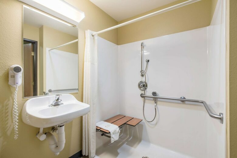 Hotel Quality Inn & Suites