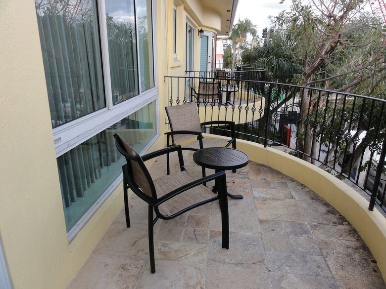 Aparthotel The Villas Las Olas Hotel'apart