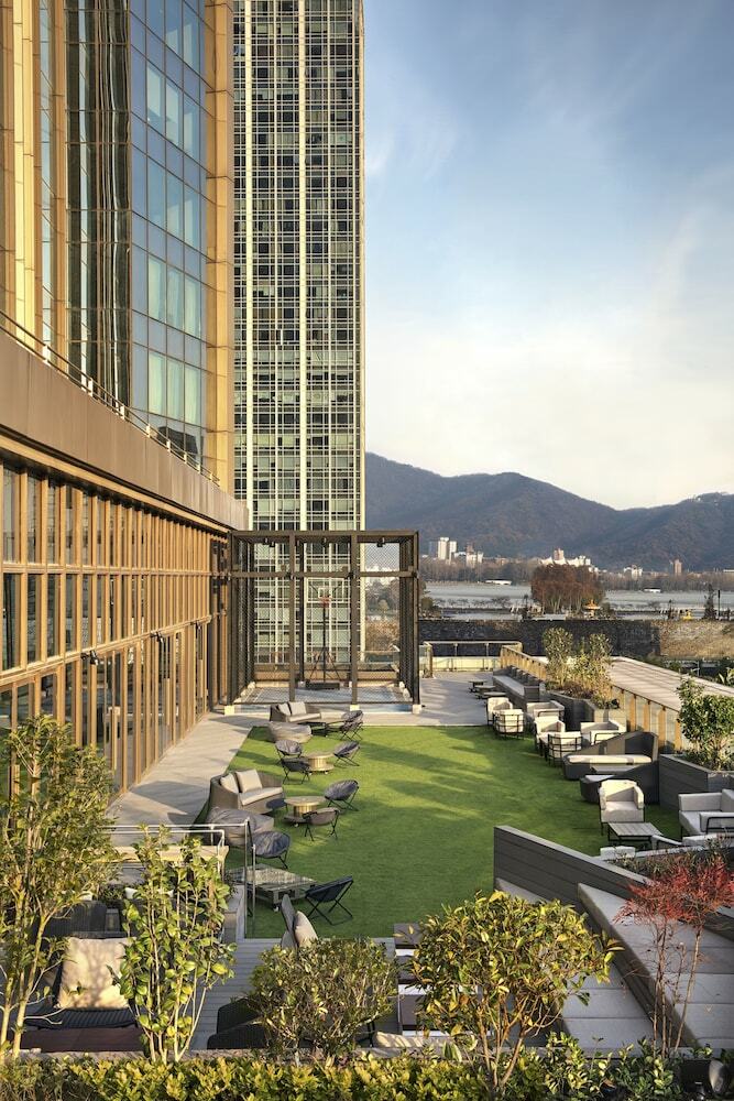 Shangri-la Hotel Nanjing