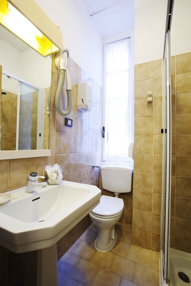 Bed & Breakfast Lyric Hotel Levanto