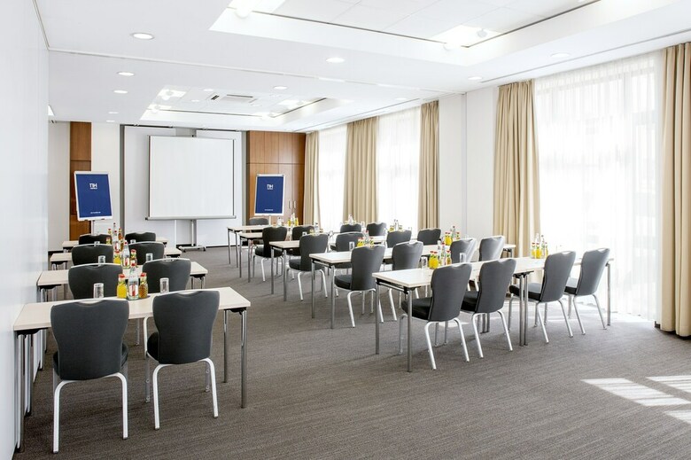 Hotel NH Hamburg Altona